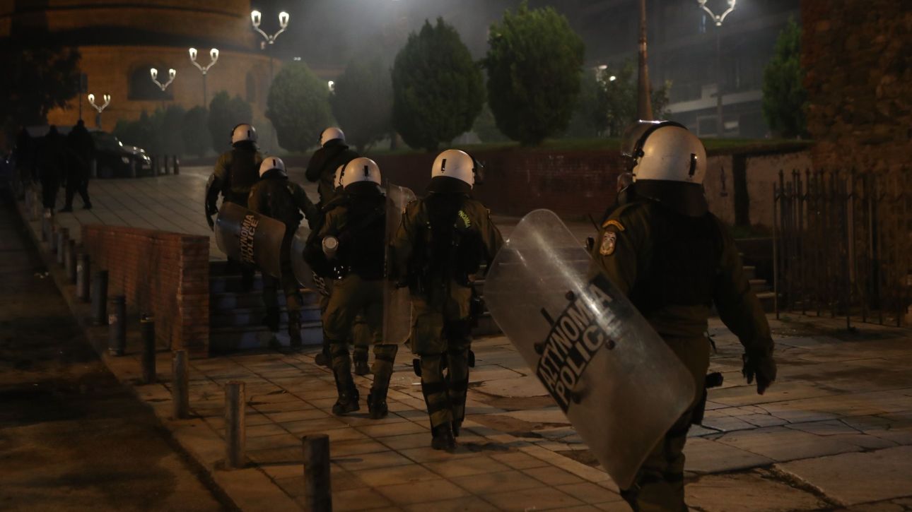 Έ&nu;&tau;&alpha;&sigma;&eta; &sigma;&tau;&eta; &Theta;&epsilon;&sigma;&sigma;&alpha;&lambda;&omicron;&nu;ί&kappa;&eta;: &Chi;&rho;ή&sigma;&eta; &chi;&eta;&mu;&iota;&kappa;ώ&nu; &alpha;&pi;ό &tau;&alpha; &Mu;&Alpha;&Tau; &kappa;&alpha;&iota; &pi;&rho;&omicron;&sigma;&alpha;&gamma;&omega;&gamma;έ&sigmaf; &alpha;&nu;&tau;&iota;&epsilon;&xi;&omicron;&upsilon;&sigma;&iota;&alpha;&sigma;&tau;ώ&nu;