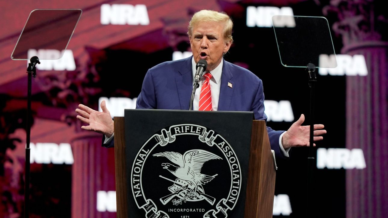 &laquo;&Pi;&omicron;&lambda;ύ &kappa;&alpha;&lambda;έ&sigmaf;&raquo; &omicron;&iota; &sigma;&upsilon;&nu;&omicron;&mu;&iota;&lambda;ί&epsilon;&sigmaf; &Eta;&Pi;&Alpha;-&Iota;&rho;ά&nu;, &lambda;έ&epsilon;&iota; &omicron; &Tau;&rho;&alpha;&mu;&pi; - &Sigma;&upsilon;&nu;&epsilon;&chi;ί&zeta;&omicron;&nu;&tau;&alpha;&iota; &tau;&eta;&nu; &epsilon;&pi;ό&mu;&epsilon;&nu;&eta; &epsilon;&beta;&delta;&omicron;&mu;ά&delta;&alpha;