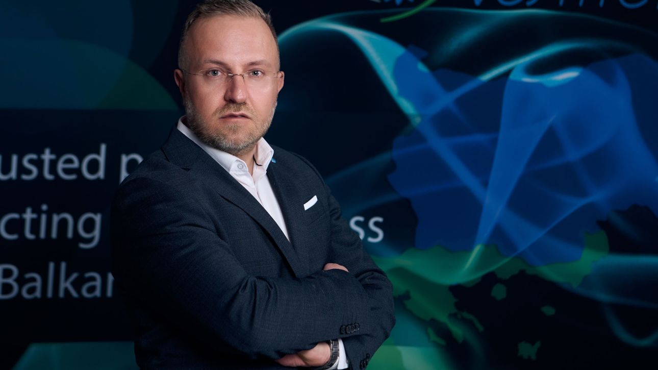 Vestitel: &Epsilon;&pi;&epsilon;&nu;&delta;ύ&sigma;&epsilon;&iota;&sigmaf; 50 &epsilon;&kappa;&alpha;&tau;. &epsilon;&upsilon;&rho;ώ &kappa;&alpha;&iota; &epsilon;&pi;έ&kappa;&tau;&alpha;&sigma;&eta; &tau;&eta;&sigmaf; &pi;&alpha;&rho;&omicron;&upsilon;&sigma;ί&alpha;&sigmaf; &tau;&eta;&sigmaf; &sigma;&tau;&eta;&nu; &Epsilon;&lambda;&lambda;ά&delta;&alpha;