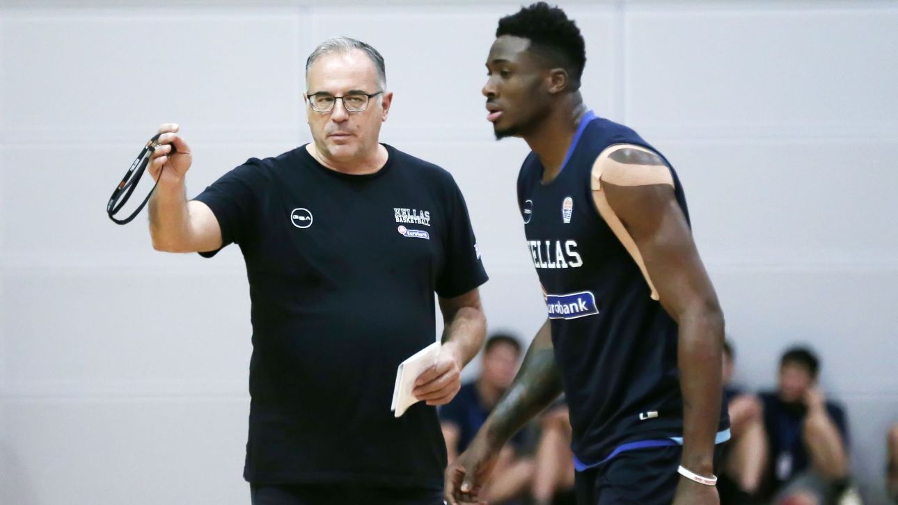 &Pi;έ&theta;&alpha;&nu;&epsilon; &omicron; &pi;&rho;ώ&eta;&nu; &pi;&rho;&omicron;&pi;&omicron;&nu;&eta;&tau;ή&sigmaf; &tau;&eta;&sigmaf; &Epsilon;&theta;&nu;&iota;&kappa;ή&sigmaf; &mu;&pi;ά&sigma;&kappa;&epsilon;&tau; &Theta;&alpha;&nu;ά&sigma;&eta;&sigmaf; &Sigma;&kappa;&omicron;&upsilon;&rho;&tau;ό&pi;&omicron;&upsilon;&lambda;&omicron;&sigmaf;