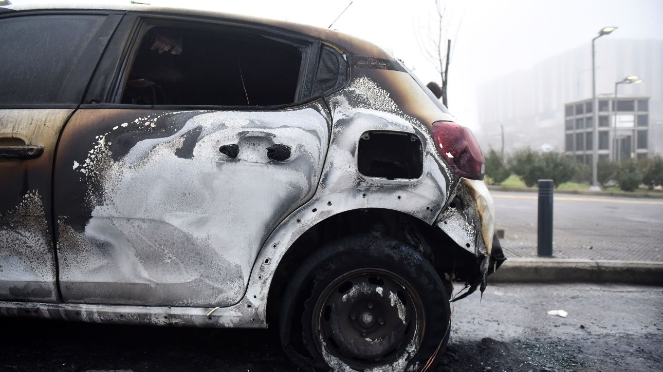 Έ&nu;&omega;&sigma;&eta; &Alpha;&xi;&iota;&omega;&mu;&alpha;&tau;&iota;&kappa;ώ&nu; &Epsilon;&Lambda;&Alpha;&Sigma; &Kappa;&epsilon;&nu;&tau;&rho;&iota;&kappa;ή&sigmaf; &Mu;&alpha;&kappa;&epsilon;&delta;&omicron;&nu;ί&alpha;&sigmaf;: &Gamma;&iota;&alpha;&tau;ί &delta;&epsilon;&nu; έ&gamma;&iota;&nu;&alpha;&nu; &sigma;&upsilon;&lambda;&lambda;ή&psi;&epsilon;&iota;&sigmaf; &gamma;&iota;&alpha; &tau;&alpha; &epsilon;&pi;&epsilon;&iota;&sigma;ό&delta;&iota;&alpha; &sigma;&tau;&omicron; &Alpha;&Pi;&Theta;