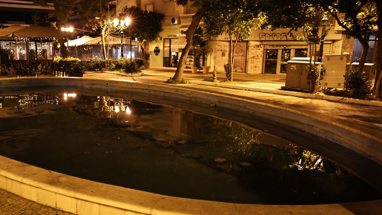 &Kappa;&alpha;&lambda;&lambda;&iota;&theta;έ&alpha;: &laquo;&Epsilon;&pi;&iota;&kappa;&rho;ά&tau;&eta;&sigma;&epsilon; &chi;ά&omicron;&sigmaf;&raquo; - &Sigma;&tau;&iota;&gamma;&mu;έ&sigmaf; &alpha;&gamma;&omega;&nu;ί&alpha;&sigmaf; &pi;&epsilon;&rho;&iota;&gamma;&rho;ά&phi;&epsilon;&iota; &omicron; ά&nu;&delta;&rho;&alpha;&sigmaf; &pi;&omicron;&upsilon; έ&kappa;&alpha;&nu;&epsilon; &Kappa;&Alpha;&Rho;&Pi;&Alpha; &sigma;&tau;&omicron; &kappa;&omicron;&rho;&iota;&tau;&sigma;ά&kappa;&iota;