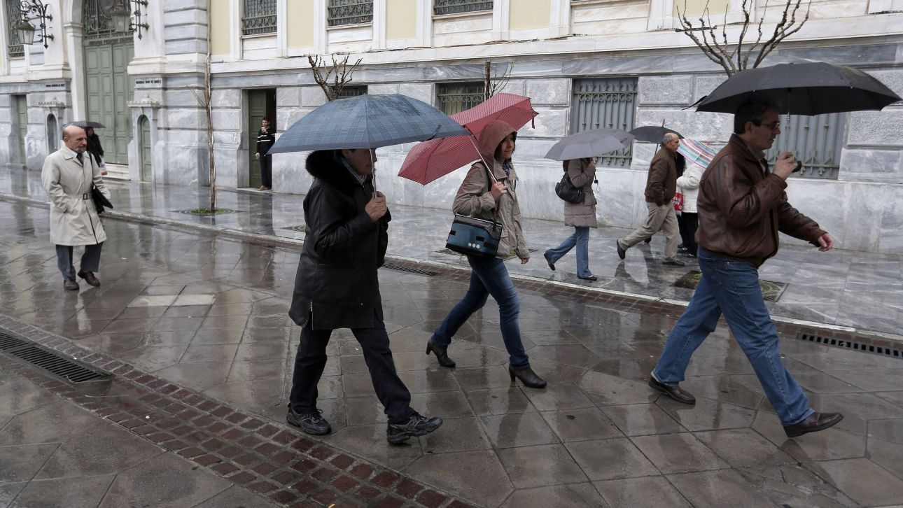 Η Πρωταπριλιά η πιο δύσκολη ημέρα της κακοκαιρίας: Τι είναι η κυκλογέννεση που σκεπάζει τη Μεσόγειο