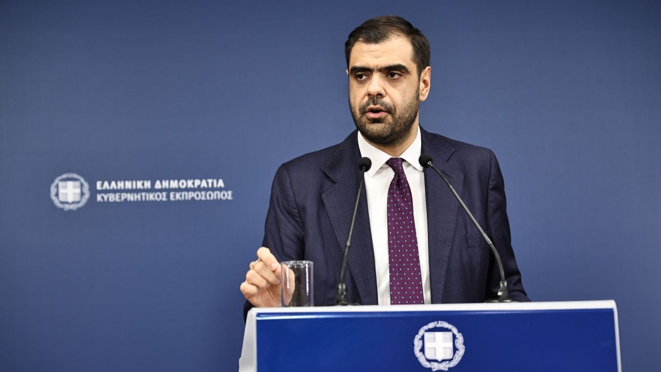 &Mu;&alpha;&rho;&iota;&nu;ά&kappa;&eta;&sigmaf;: &Sigma;&tau;&eta;&nu; &Alpha;&theta;ή&nu;&alpha; &omicron; &Mu;&alpha;&kappa;&rho;ό&nu; &gamma;&iota;&alpha; &tau;&eta;&nu; &alpha;&nu;&alpha;&nu;έ&omega;&sigma;&eta; &tau;&eta;&sigmaf; &epsilon;&lambda;&lambda;&eta;&nu;&omicron;&gamma;&alpha;&lambda;&iota;&kappa;ή&sigmaf; &sigma;&upsilon;&mu;&phi;&omega;&nu;ί&alpha;&sigmaf;