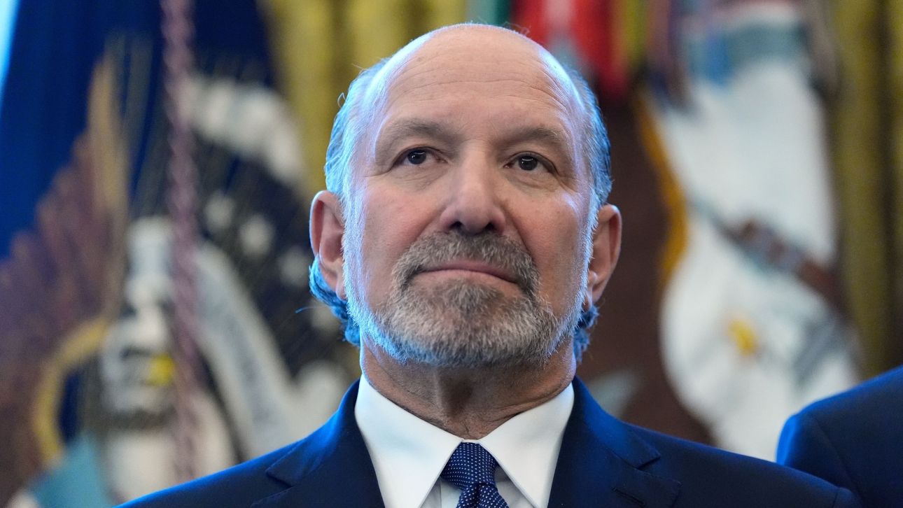 &Eta;&Pi;&Alpha;: &Omicron; &upsilon;&pi;&omicron;&upsilon;&rho;&gamma;ό&sigmaf; &Epsilon;&mu;&pi;&omicron;&rho;ί&omicron;&upsilon; &tau;&omicron;&upsilon; &Tau;&rho;&alpha;&mu;&pi; &delta;&eta;&lambda;ώ&nu;&epsilon;&iota; ό&tau;&iota; &laquo;&delta;&epsilon;&nu; &epsilon;ί&chi;&epsilon; &kappa;&alpha;&mu;ί&alpha; &sigma;&chi;έ&sigma;&eta;&raquo; &mu;&epsilon; &tau;&omicron;&nu; Έ&pi;&sigma;&tau;&alpha;&iota;&nu;