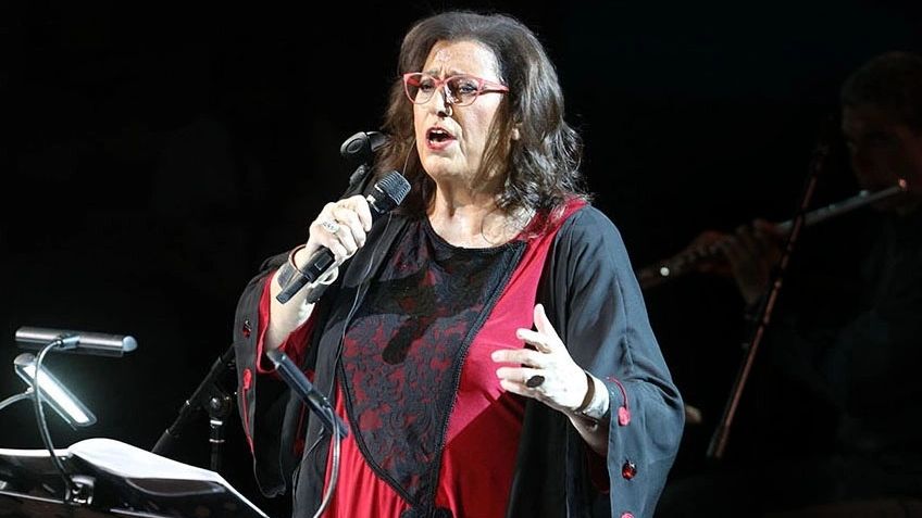 Μαρία Φαραντούρη στο CNN Greece: «Το καλό ελληνικό τραγούδι βρίσκει πάντα τον δρόμο του»