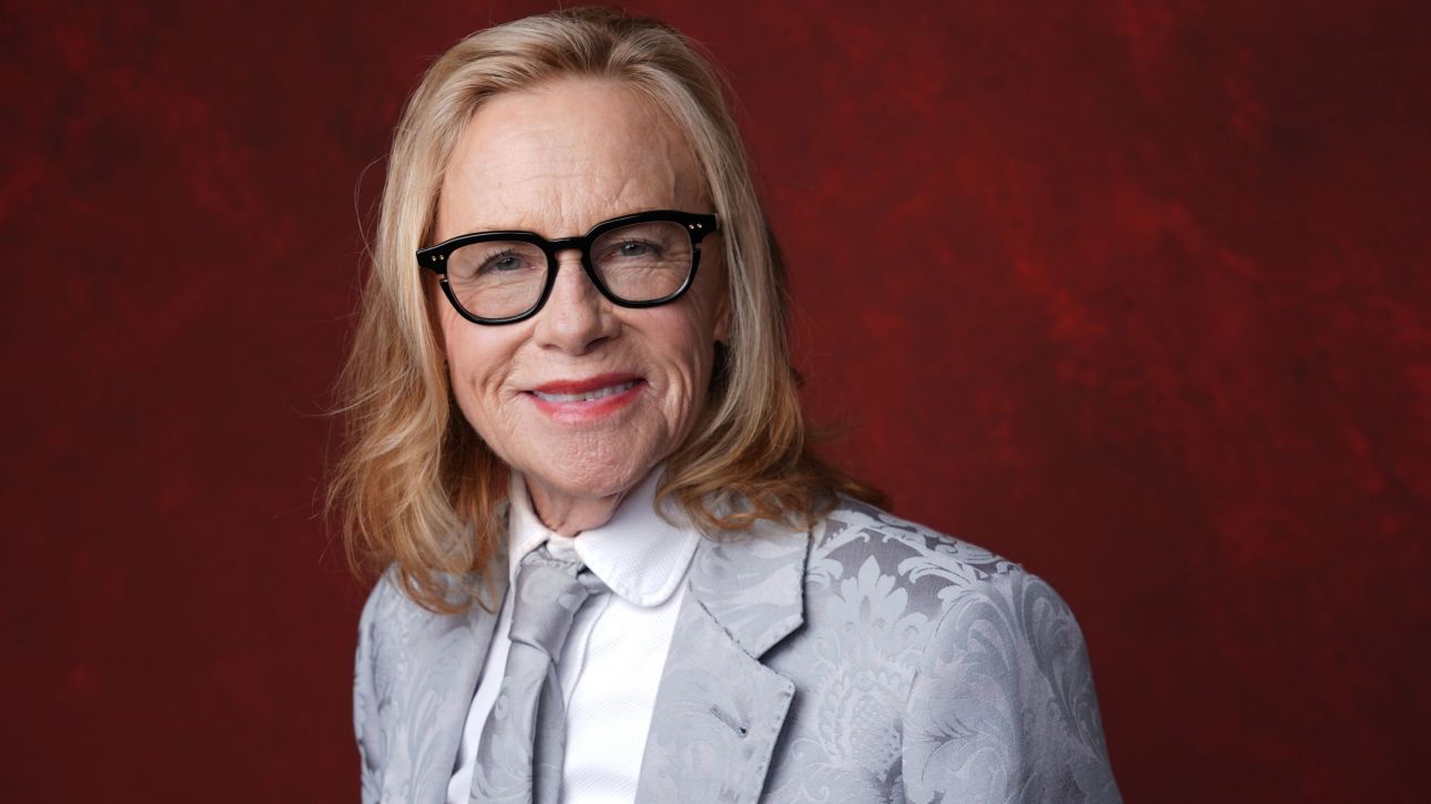 Τιμητικό βραβείο στην Έιμι Μάντιγκαν για την «εμβληματική» μεταμόρφωσή της στο «Weapons»