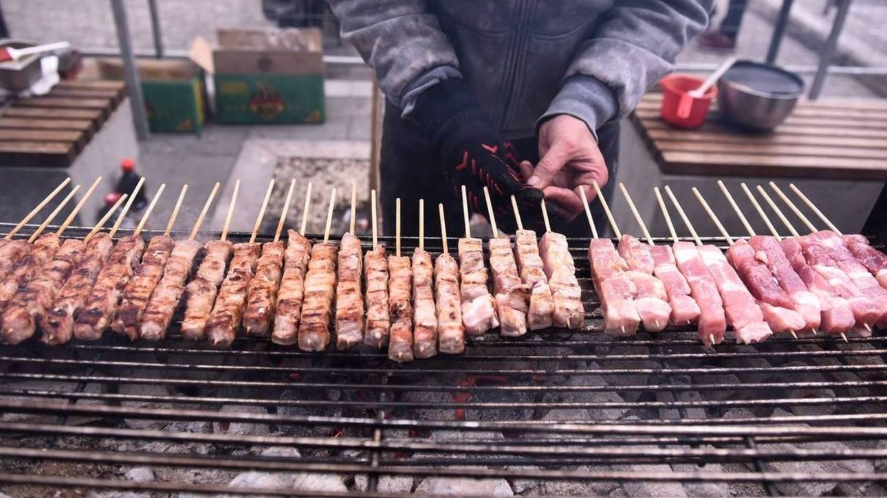 &Alpha;&kappa;&rho;&iota;&beta;ό&tau;&epsilon;&rho;&alpha; &kappa;&omicron;&sigma;&tau;ί&zeta;&epsilon;&iota; &phi;έ&tau;&omicron;&sigmaf; &tau;&omicron; &tau;&rho;&alpha;&pi;έ&zeta;&iota; &tau;&eta;&sigmaf; &Tau;&sigma;&iota;&kappa;&nu;&omicron;&pi;έ&mu;&pi;&tau;&eta;&sigmaf; - &Alpha;&nu;&alpha;&tau;&iota;&mu;ή&sigma;&epsilon;&iota;&sigmaf; &mu;έ&chi;&rho;&iota; 13% &sigma;&tau;&alpha; &kappa;&rho;&epsilon;&alpha;&tau;&iota;&kappa;ά