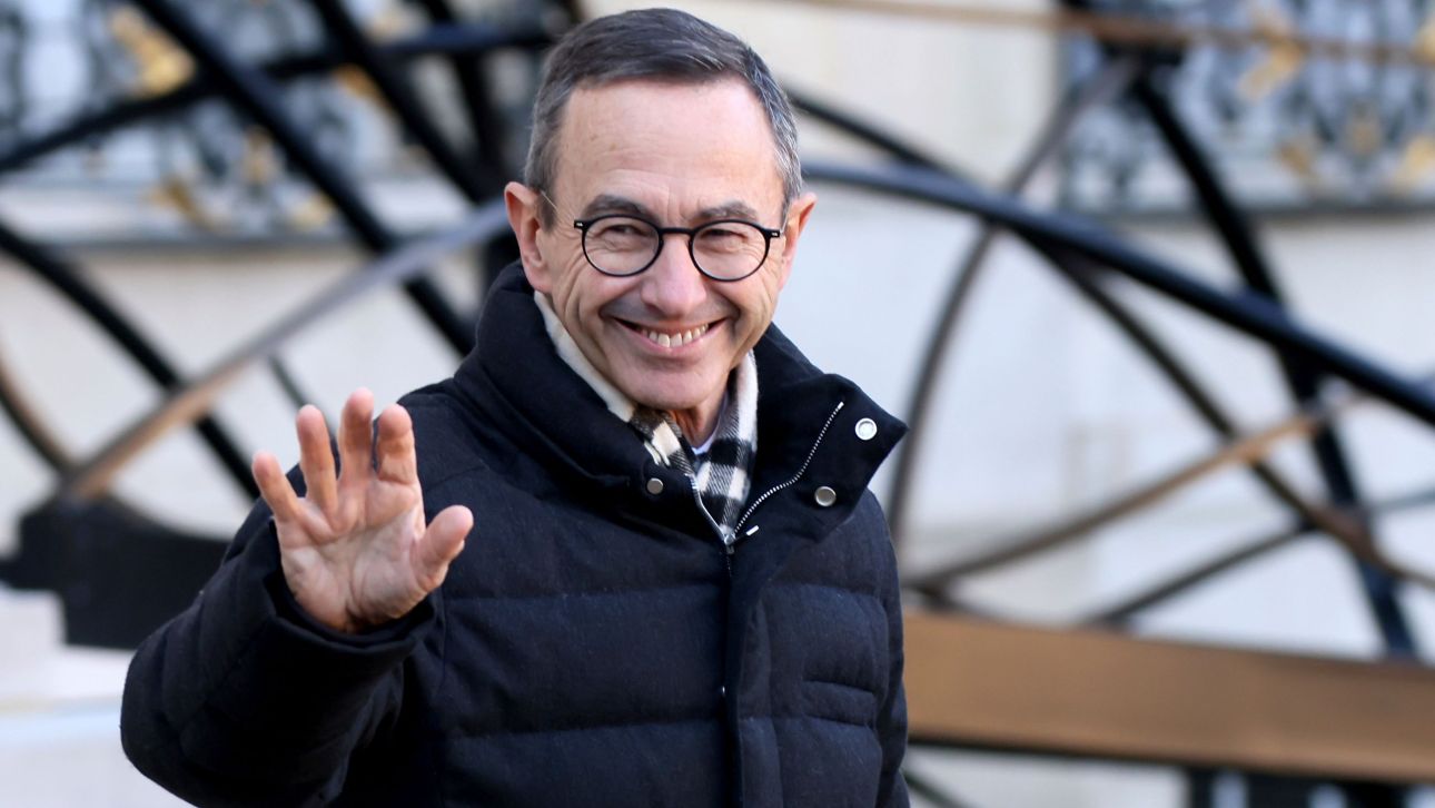 &Sigma;&tau;&eta;&nu; &mu;ά&chi;&eta; &gamma;&iota;&alpha; &tau;&eta;&nu; &delta;&iota;&epsilon;&kappa;&delta;ί&kappa;&eta;&sigma;&eta; &tau;&eta;&sigmaf; &pi;&rho;&omicron;&epsilon;&delta;&rho;ί&alpha;&sigmaf; &tau;&eta;&sigmaf; &Gamma;&alpha;&lambda;&lambda;ί&alpha;&sigmaf; &omicron; &Mu;&pi;&rho;&omicron;&upsilon;&nu;ό &Rho;&epsilon;&tau;&alpha;ϊ&gamma;&iota;ό