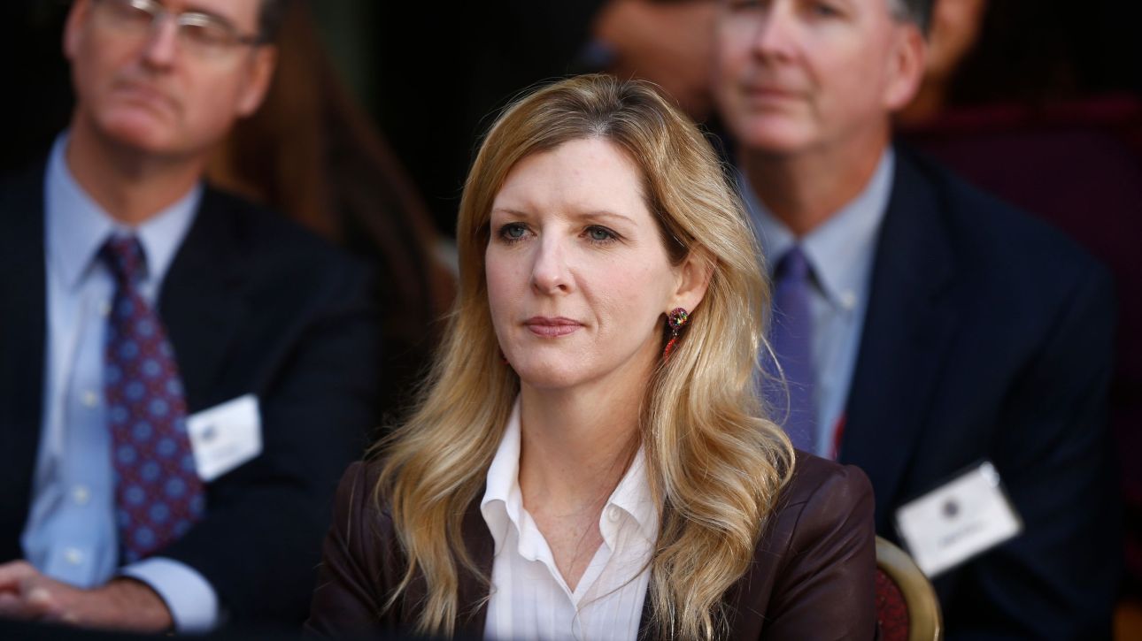 &Pi;&alpha;&rho;&alpha;&iota;&tau;&epsilon;ί&tau;&alpha;&iota; &eta; &nu;&omicron;&mu;&iota;&kappa;ή &sigma;ύ&mu;&beta;&omicron;&upsilon;&lambda;&omicron;&sigmaf; &tau;&eta;&sigmaf; Goldman Sachs &lambda;ό&gamma;&omega; Έ&pi;&sigma;&tau;&alpha;ϊ&nu; - &Tau;&omicron;&nu; &alpha;&pi;&omicron;&kappa;&alpha;&lambda;&omicron;ύ&sigma;&epsilon; &laquo;&theta;&epsilon;ί&omicron; &Tau;&zeta;έ&phi;&rho;&iota;&raquo;