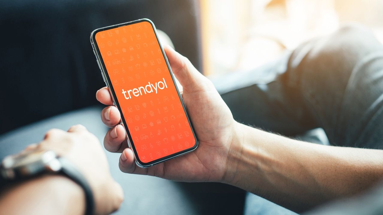 Trendyol: &Gamma;&iota;&alpha;&tau;&iota; &eta; &Epsilon;&lambda;&lambda;ά&delta;&alpha; &gamma;ί&nu;&epsilon;&tau;&alpha;&iota; &sigma;&tau;&rho;&alpha;&tau;&eta;&gamma;&iota;&kappa;ή &alpha;&gamma;&omicron;&rho;ά &gamma;&iota;&alpha; &tau;&omicron;&nu; &gamma;ί&gamma;&alpha;&nu;&tau;&alpha; &tau;&omicron;&upsilon; e-commerce