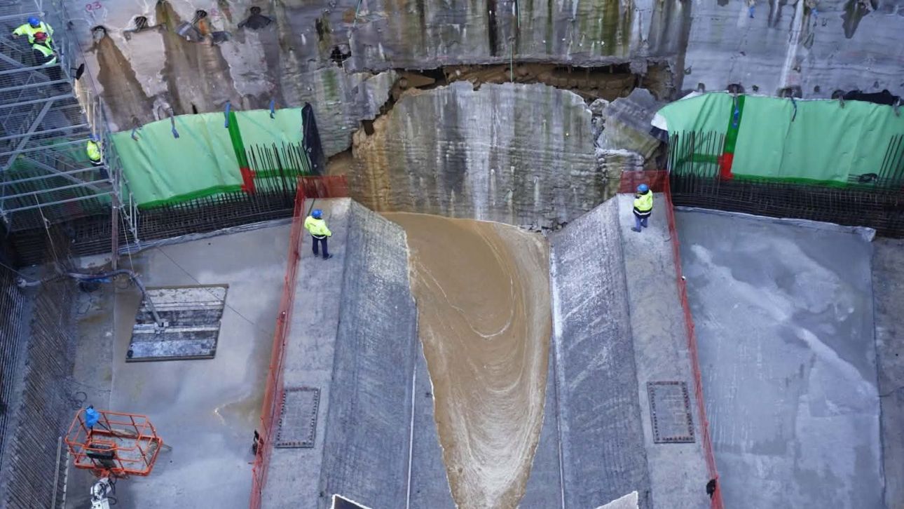 &Mu;&eta;&tau;&sigma;&omicron;&tau;ά&kappa;&eta;&sigmaf;: &laquo;&Omicron;&rho;ό&sigma;&eta;&mu;&omicron;&raquo; &eta; &epsilon;&mu;&phi;ά&nu;&iota;&sigma;&eta; &tau;&omicron;&upsilon; &mu;&epsilon;&tau;&rho;&omicron;&pi;ό&nu;&tau;&iota;&kappa;&alpha; - &laquo;&Eta; &Alpha;&theta;ή&nu;&alpha; &kappa;&upsilon;&rho;&iota;&omicron;&lambda;&epsilon;&kappa;&tau;&iota;&kappa;ά &pi;&epsilon;&rho;&nu;ά &sigma;&tau;&eta;&nu; ά&lambda;&lambda;&eta; &pi;&lambda;&epsilon;&upsilon;&rho;ά&raquo;