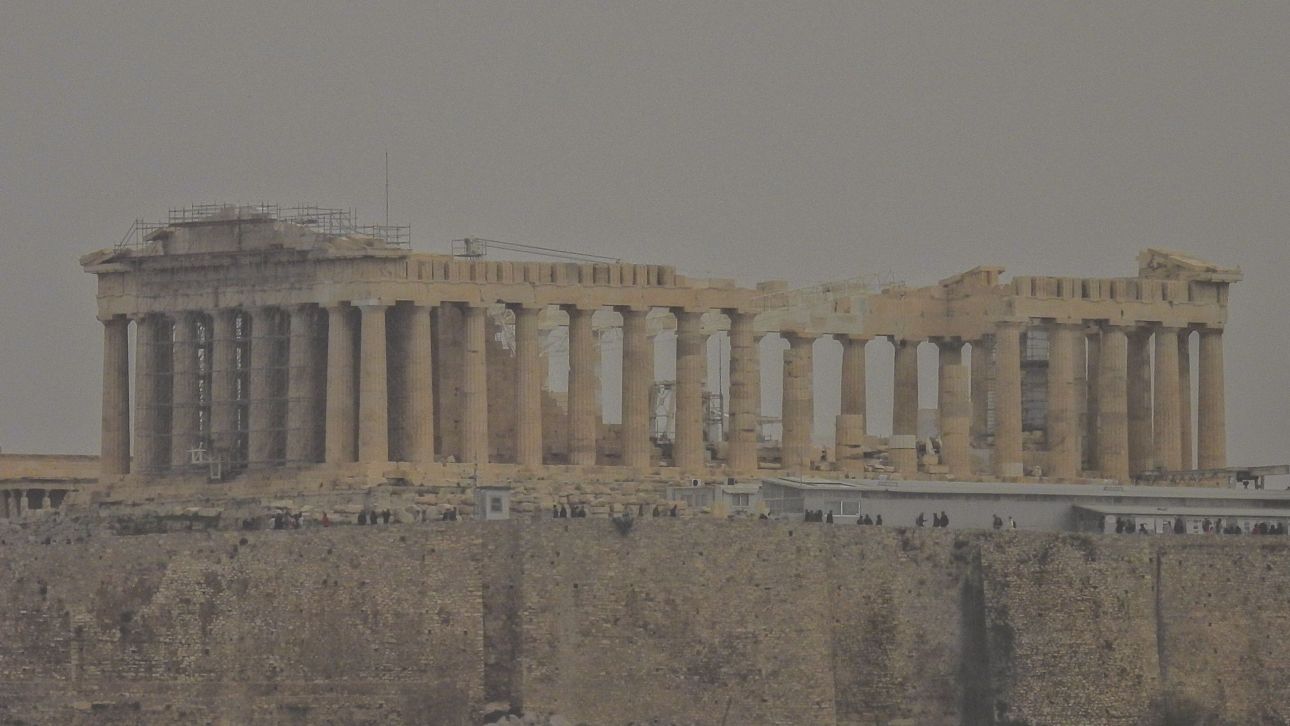 &laquo;&Pi;&nu;&iota;&gamma;&mu;έ&nu;&eta;&raquo; &alpha;&pi;ό &tau;&eta;&nu; &alpha;&phi;&rho;&iota;&kappa;&alpha;&nu;&iota;&kappa;ή &sigma;&kappa;ό&nu;&eta; &eta; &Alpha;&theta;ή&nu;&alpha;: &Delta;&epsilon;ί&tau;&epsilon; &beta;ί&nu;&tau;&epsilon;&omicron; &kappa;&alpha;&iota; &phi;&omega;&tau;&omicron;&gamma;&rho;&alpha;&phi;ί&epsilon;&sigmaf;