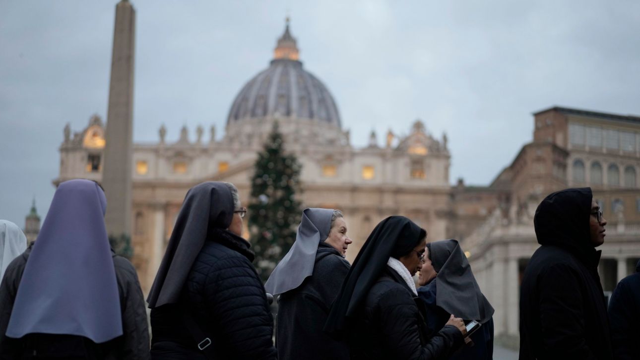 Ανοίγει στο κοινό ολόκληρη η πλατεία της Βασιλικής του Αγίου Πέτρου στο Βατικανό