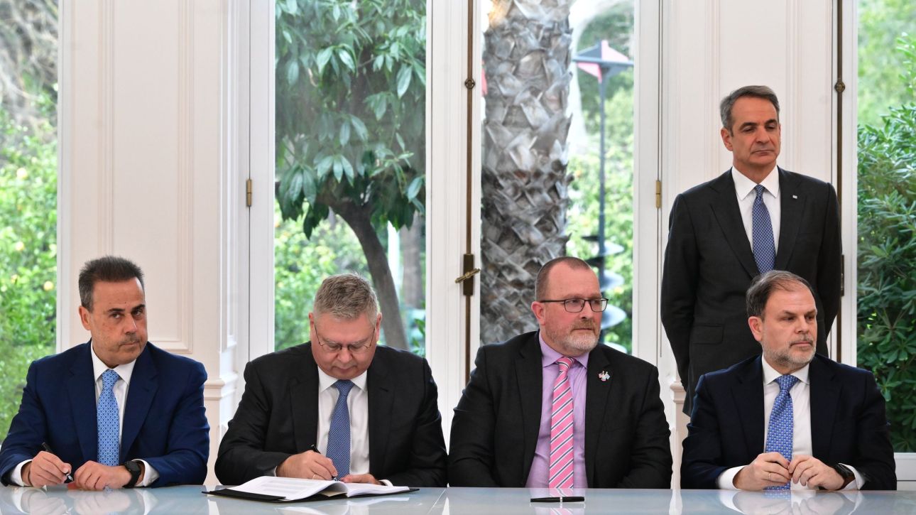 &Kappa;ό&nu;&tau;&rho;&alpha; &Sigma;&alpha;&mu;&alpha;&rho;ά - &Pi;&alpha;&pi;&alpha;&sigma;&tau;&alpha;ύ&rho;&omicron;&upsilon;: &laquo;&Delta;&epsilon;&nu; έ&chi;&epsilon;&tau;&epsilon; &sigma;&omega;&sigma;&tau;ή &epsilon;&nu;&eta;&mu;έ&rho;&omega;&sigma;&eta;&raquo; - &laquo;&Kappa;ά&pi;&omicron;&iota;&omicron;&sigmaf; ά&lambda;&lambda;&omicron;&sigmaf; &kappa;ά&nu;&epsilon;&iota; &lambda;ά&theta;&omicron;&sigmaf;&raquo;