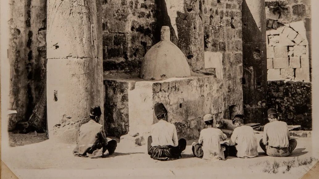 Αναζητώντας την Ανατολή: Οι περιπέτειες και οι ανακαλύψεις που άλλαξαν την αρχαιολογία