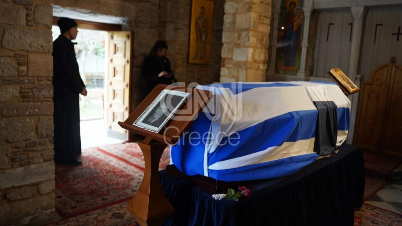 &Kappa;&eta;&delta;&epsilon;ί&alpha; &Epsilon;&lambda;έ&nu;&eta;&sigmaf; &Gamma;&lambda;ύ&kappa;&alpha;&tau;&zeta;&eta; - &Alpha;&rho;&beta;&epsilon;&lambda;έ&rho;: &Sigma;&epsilon; &lambda;&alpha;ϊ&kappa;ό &pi;&rho;&omicron;&sigma;&kappa;ύ&nu;&eta;&mu;&alpha; &eta; &sigma;&omicron;&rho;ό&sigmaf; &tau;&eta;&sigmaf; - &Sigma;&tau;&iota;&sigmaf; 13:00 &eta; &epsilon;&xi;ό&delta;&iota;&omicron;&sigmaf; &alpha;&kappa;&omicron;&lambda;&omicron;&upsilon;&theta;ί&alpha;