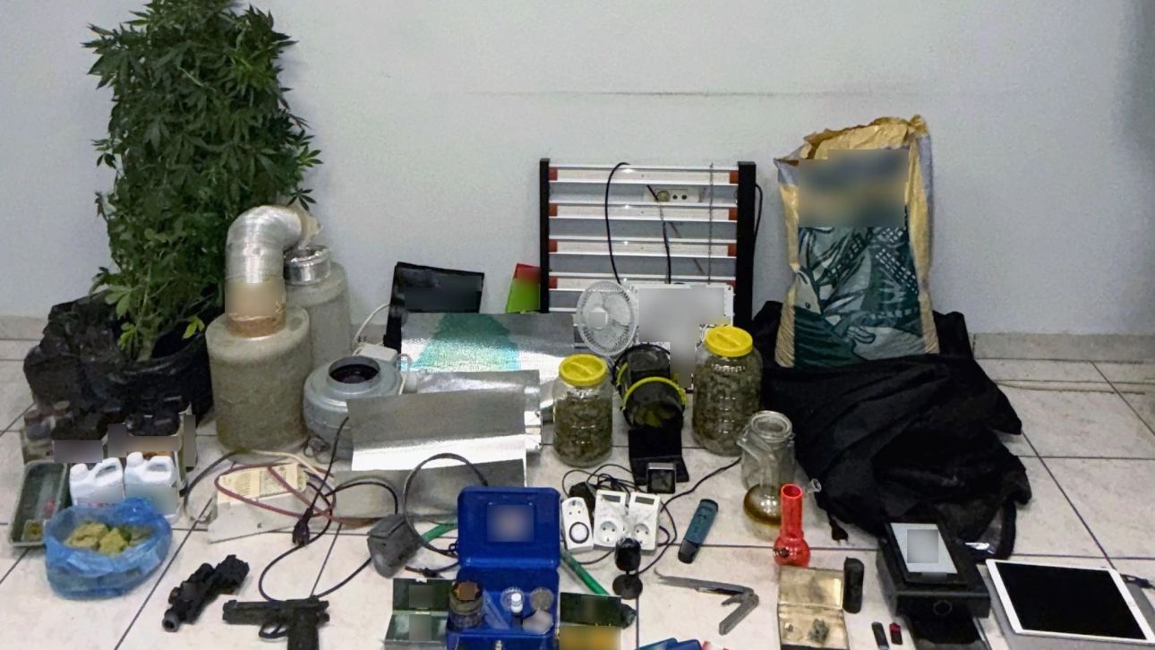 &Epsilon;&nu;&tau;&omicron;&pi;ί&sigma;&tau;&eta;&kappa;&epsilon; &epsilon;&rho;&gamma;&alpha;&sigma;&tau;ή&rho;&iota;&omicron; &kappa;ά&nu;&nu;&alpha;&beta;&eta;&sigmaf; &sigma;&epsilon; &sigma;&pi;ί&tau;&iota; &sigma;&tau;&omicron; &Mu;&alpha;&rho;&omicron;ύ&sigma;&iota;: &Sigma;&upsilon;&nu;&epsilon;&lambda;ή&phi;&theta;&eta; 45&chi;&rho;&omicron;&nu;&omicron;&sigmaf;