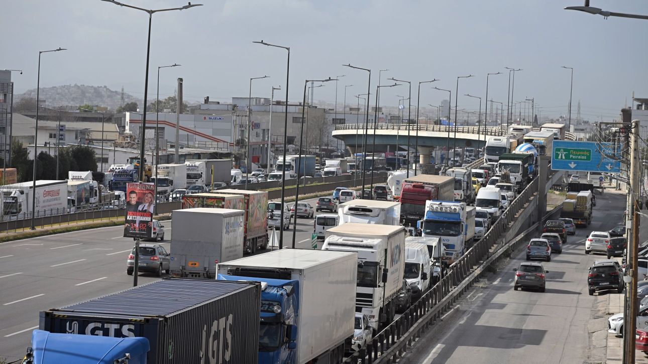 &Epsilon;&pi;έ&sigma;&tau;&rho;&epsilon;&psi;&epsilon; &eta; &kappa;ί&nu;&eta;&sigma;&eta; &mu;&alpha;&zeta;ί &mu;&epsilon; &tau;&omicron;&upsilon;&sigmaf; &epsilon;&kappa;&delta;&rho;&omicron;&mu;&epsilon;ί&sigmaf; &tau;&omicron;&upsilon; &tau;&rho;&iota;&eta;&mu;έ&rho;&omicron;&upsilon; - &Mu;&pi;&omicron;&tau;&iota;&lambda;&iota;ά&rho;&iota;&sigma;&mu;&alpha; &sigma;&epsilon; &Kappa;&eta;&phi;&iota;&sigma;ό &kappa;&alpha;&iota; &kappa;έ&nu;&tau;&rho;&omicron;