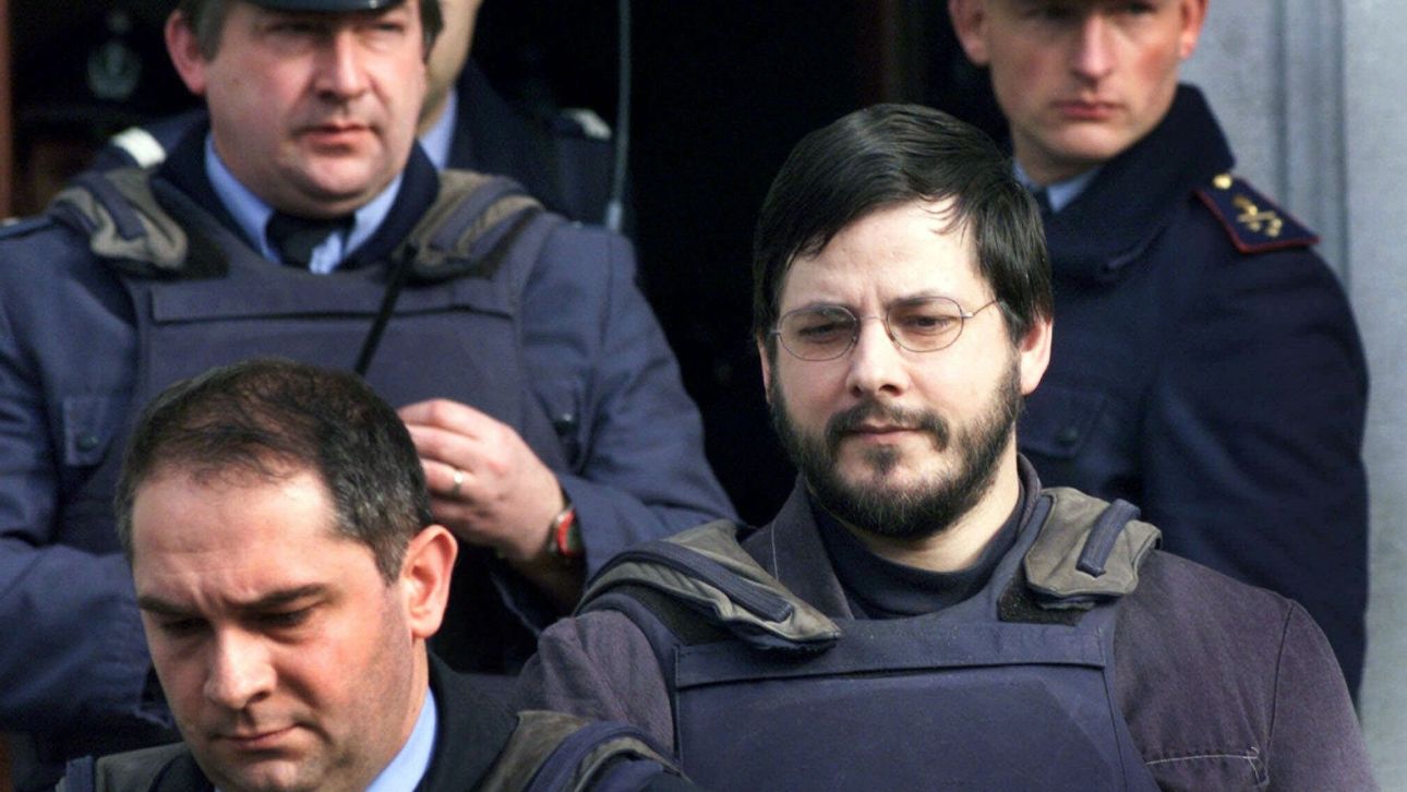 &Beta;έ&lambda;&gamma;&iota;&omicron;: Έ&rho;&epsilon;&upsilon;&nu;&alpha; &gamma;&iota;&alpha; &tau;&iota;&sigmaf; &phi;&omega;&tau;&omicron;&gamma;&rho;&alpha;&phi;ί&epsilon;&sigmaf; &pi;&alpha;&iota;&delta;&iota;&kappa;ή&sigmaf; &pi;&omicron;&rho;&nu;&omicron;&gamma;&rho;&alpha;&phi;ί&alpha;&sigmaf; &sigma;&tau;&omicron; &kappa;&epsilon;&lambda;ί &tau;&omicron;&upsilon; &delta;&omicron;&lambda;&omicron;&phi;ό&nu;&omicron;&upsilon; &kappa;&alpha;&iota; &beta;&iota;&alpha;&sigma;&tau;ή &Nu;&tau;&iota;&tau;&rho;&omicron;ύ