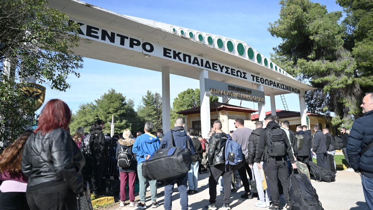 &Pi;&rho;&epsilon;&mu;&iota;έ&rho;&alpha; &gamma;&iota;&alpha; &tau;&eta; &nu;έ&alpha; &sigma;&tau;&rho;&alpha;&tau;&iota;&omega;&tau;&iota;&kappa;ή &theta;&eta;&tau;&epsilon;ί&alpha;: &Epsilon;&iota;&kappa;ό&nu;&epsilon;&sigmaf; &alpha;&pi;ό &tau;&eta;&nu; &kappa;&alpha;&tau;ά&tau;&alpha;&xi;&eta; &nu;&epsilon;&omicron;&sigma;ύ&lambda;&lambda;&epsilon;&kappa;&tau;&omega;&nu; &sigma;&epsilon; &Alpha;&upsilon;&lambda;ώ&nu;&alpha; &kappa;&alpha;&iota; &Theta;ή&beta;&alpha;