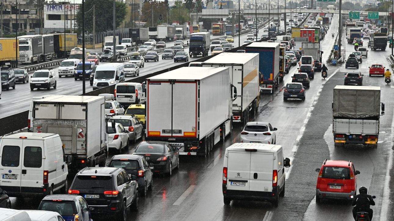&Kappa;ί&nu;&eta;&sigma;&eta;: &Sigma;&tau;&omicron; &laquo;&kappa;ό&kappa;&kappa;&iota;&nu;&omicron;&raquo; &tau;&omicron; &kappa;έ&nu;&tau;&rho;&omicron; &tau;&eta;&sigmaf; &Alpha;&theta;ή&nu;&alpha;&sigmaf; - &Tau;&epsilon;&rho;ά&sigma;&tau;&iota;&omicron; &mu;&pi;&omicron;&tau;&iota;&lambda;&iota;ά&rho;&iota;&sigma;&mu;&alpha; &sigma;&tau;&omicron;&nu; &Kappa;&eta;&phi;&iota;&sigma;ό