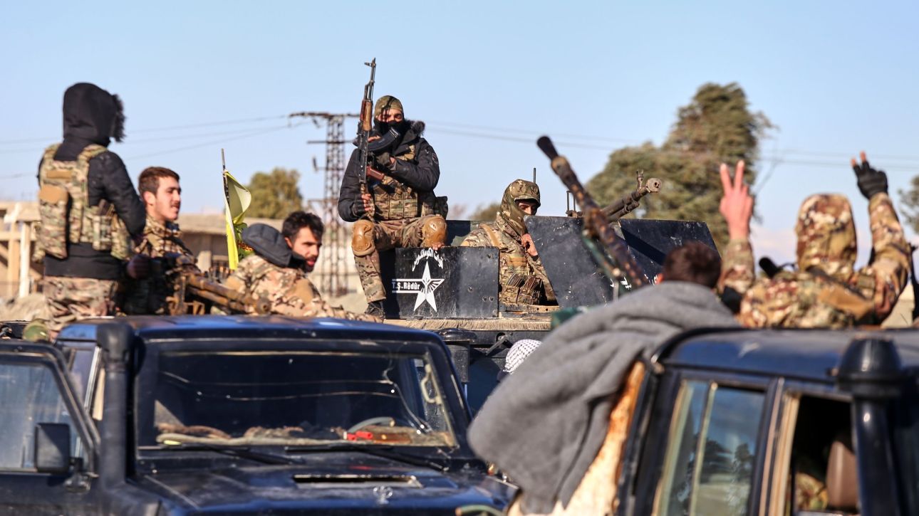 &Pi;&omicron;&iota;&omicron;&iota; &epsilon;ί&nu;&alpha;&iota; &omicron;&iota; &Kappa;&omicron;ύ&rho;&delta;&omicron;&iota; &kappa;&alpha;&iota; &pi;ώ&sigmaf; &epsilon;&mu;&pi;&lambda;έ&kappa;&omicron;&nu;&tau;&alpha;&iota; &sigma;&tau;&omicron;&nu; &pi;ό&lambda;&epsilon;&mu;&omicron; &sigma;&tau;&omicron; &Iota;&rho;ά&nu;