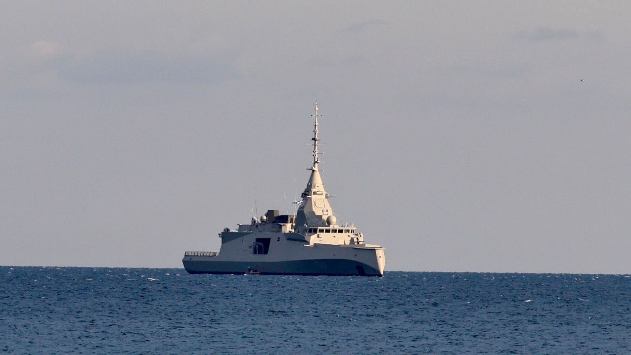 &laquo;&Alpha;&kappa;&omicron;ί&mu;&eta;&tau;&omicron;&sigmaf; &phi;&rho;&omicron;&upsilon;&rho;ό&sigmaf;&raquo; &omicron; &Kappa;ί&mu;&omega;&nu; - &Epsilon;&nu;&tau;&upsilon;&pi;&omega;&sigma;&iota;&alpha;&kappa;ό &beta;ί&nu;&tau;&epsilon;&omicron; &tau;&omicron;&upsilon; &alpha;&pi;ό&pi;&lambda;&omicron;&upsilon; &tau;&eta;&sigmaf; &phi;&rho;&epsilon;&gamma;ά&tau;&alpha;&sigmaf; &alpha;&pi;ό &tau;&eta; &Lambda;&epsilon;&mu;&epsilon;&sigma;ό