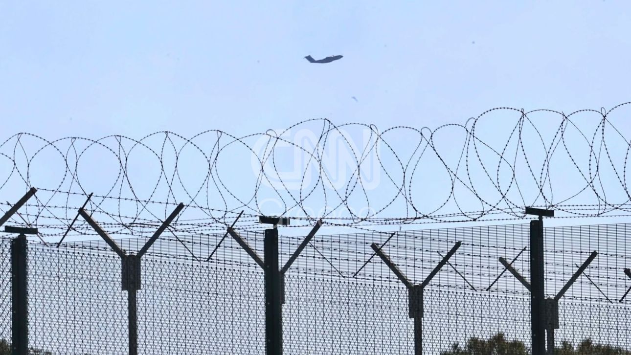 &Alpha;&pi;&omicron;&sigma;&tau;&omicron;&lambda;ή &sigma;&tau;&eta;&nu; &Kappa;ύ&pi;&rho;&omicron;: &Alpha;&nu;ή&sigma;&upsilon;&chi;&omicron;&iota; &omicron;&iota; &kappa;ά&tau;&omicron;&iota;&kappa;&omicron;&iota; &sigma;&tau;&eta; &Lambda;&epsilon;&mu;&epsilon;&sigma;ό - &Tau;&iota; &lambda;έ&nu;&epsilon; &sigma;&tau;&eta;&nu; &kappa;ά&mu;&epsilon;&rho;&alpha; &tau;&omicron;&upsilon; CNN Greece