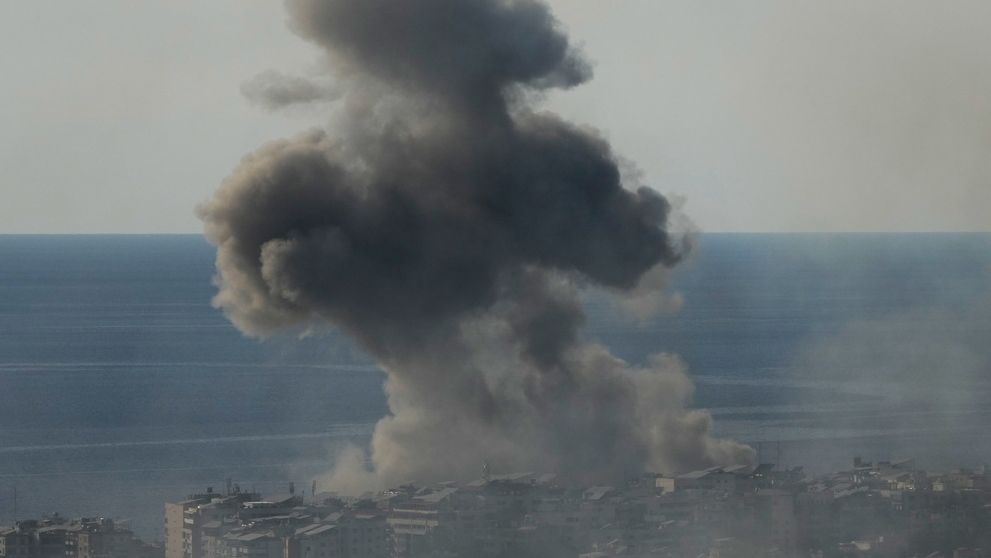 Βίντεο μετά το χτύπημα του Ισραήλ στο αεροδρόμιο Μεχραμπάντ: Με πυραυλικές επιθέσεις απαντά το Ιράν