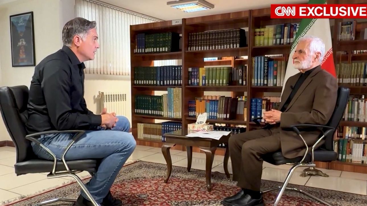 &Alpha;&pi;&omicron;&kappa;&lambda;&epsilon;&iota;&sigma;&tau;&iota;&kappa;ό: &Tau;&omicron; CNNi &mu;&iota;&lambda;ά&epsilon;&iota; &mu;&epsilon; &tau;&omicron;&nu; &Sigma;ύ&mu;&beta;&omicron;&upsilon;&lambda;&omicron; &Epsilon;&xi;&omega;&tau;&epsilon;&rho;&iota;&kappa;ή&sigmaf; &Pi;&omicron;&lambda;&iota;&tau;&iota;&kappa;ή&sigmaf; &tau;&omicron;&upsilon; &Alpha;&nu;ώ&tau;&alpha;&tau;&omicron;&upsilon; &Eta;&gamma;έ&tau;&eta; &tau;&omicron;&upsilon; &Iota;&rho;ά&nu;