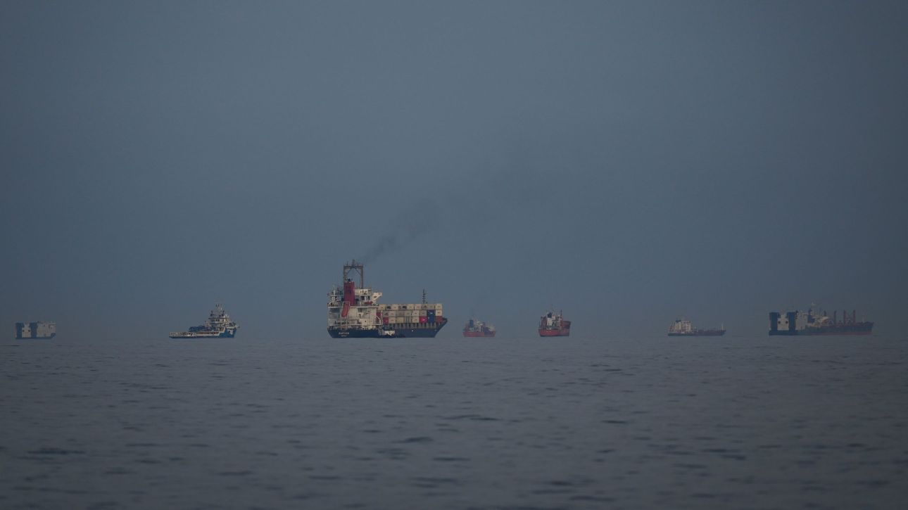 «Σε εξαιρετική φόρμα» τα Στενά του Ορμούζ, λέει ο Τραμπ- Σώοι οι 22 ναυτικοί του ελληνόκτητου τάνκερ