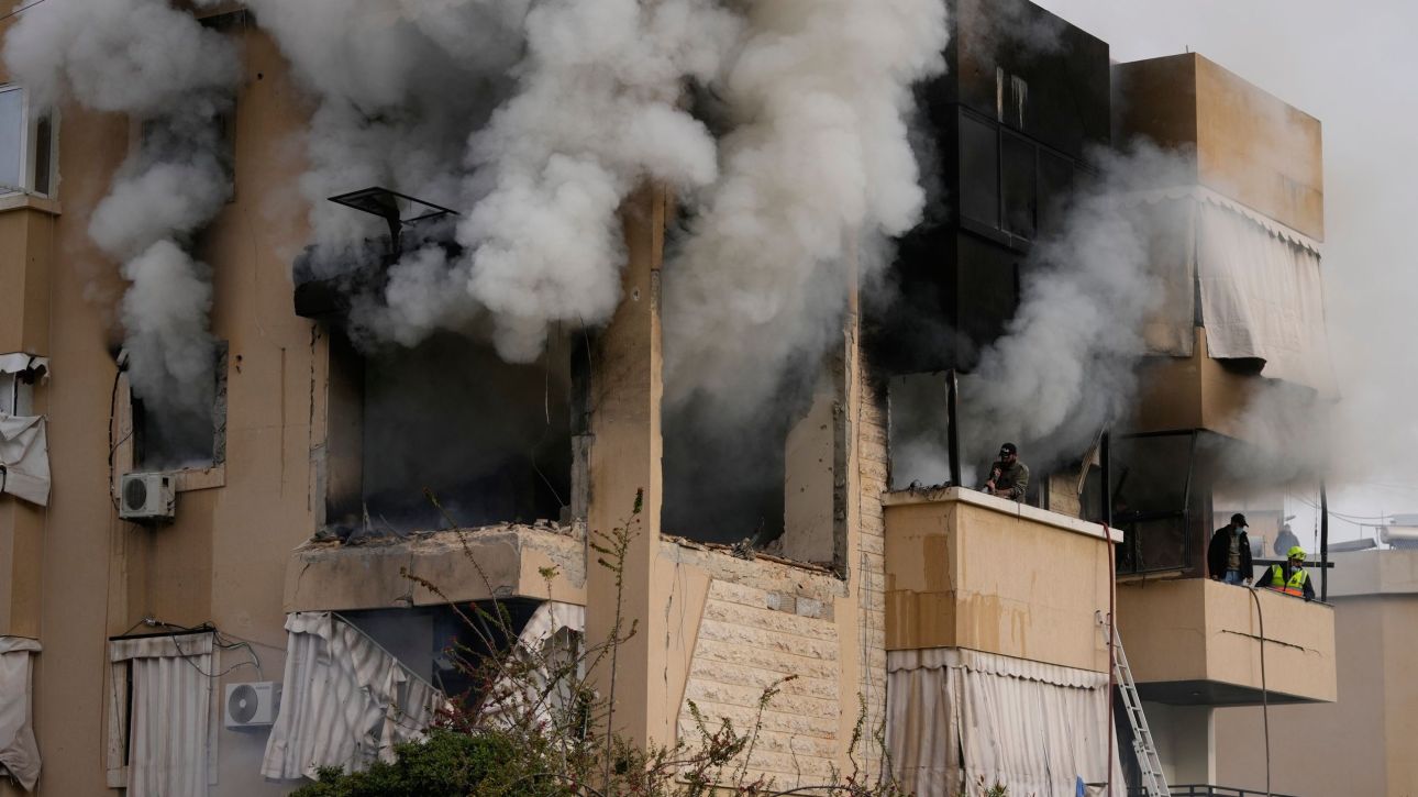 &Tau;&alpha; &kappa;&rho;ά&tau;&eta; &tau;&omicron;&upsilon; &Kappa;ό&lambda;&pi;&omicron;&upsilon; &pi;&iota;έ&zeta;&omicron;&upsilon;&nu; &tau;&iota;&sigmaf; &Eta;&Pi;&Alpha; &nu;&alpha; &laquo;&epsilon;&xi;&omicron;&upsilon;&delta;&epsilon;&tau;&epsilon;&rho;ώ&sigma;&omicron;&upsilon;&nu;&raquo; &omicron;&rho;&iota;&sigma;&tau;&iota;&kappa;ά &tau;&eta;&nu; &alpha;&pi;&epsilon;&iota;&lambda;ή &tau;&omicron;&upsilon; &Iota;&rho;ά&nu;