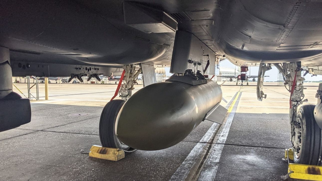 &Iota;&sigma;&rho;&alpha;&eta;&lambda;&iota;&nu;ά &Mu;&Mu;&Epsilon;: &Mu;&epsilon; &beta;ό&mu;&beta;&epsilon;&sigmaf; bunker busters έ&pi;&lambda;&eta;&xi;&alpha;&nu; &omicron;&iota; &Eta;&Pi;&Alpha; &tau;&iota;&sigmaf; &pi;&upsilon;&rho;&eta;&nu;&iota;&kappa;έ&sigmaf; &epsilon;&gamma;&kappa;&alpha;&tau;&alpha;&sigma;&tau;ά&sigma;&epsilon;&iota;&sigmaf; &sigma;&tau;&omicron; &Nu;&alpha;&tau;ά&nu;&zeta;