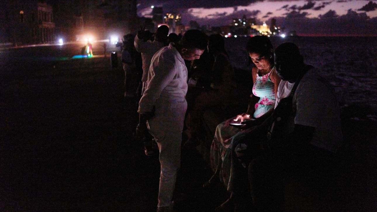 &Sigma;&tau;&omicron; &sigma;&kappa;&omicron;&tau;ά&delta;&iota; &xi;&alpha;&nu;ά &eta; &Kappa;&omicron;ύ&beta;&alpha;: &Delta;&epsilon;ύ&tau;&epsilon;&rho;&omicron; &gamma;&epsilon;&nu;&iota;&kappa;ό &mu;&pi;&lambda;&alpha;&kappa; ά&omicron;&upsilon;&tau; &lambda;ό&gamma;&omega; &tau;&omicron;&upsilon; &epsilon;&mu;&pi;ά&rho;&gamma;&kappa;&omicron; &tau;&omega;&nu; &Eta;&Pi;&Alpha;