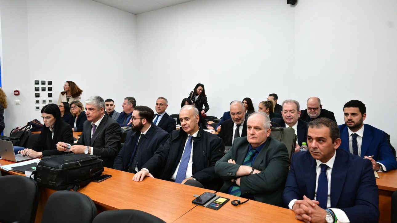 Συνεχίζεται σήμερα η δίκη για τα Τέμπη  - Τι προβλέπει η νέα διάταξη της προέδρου