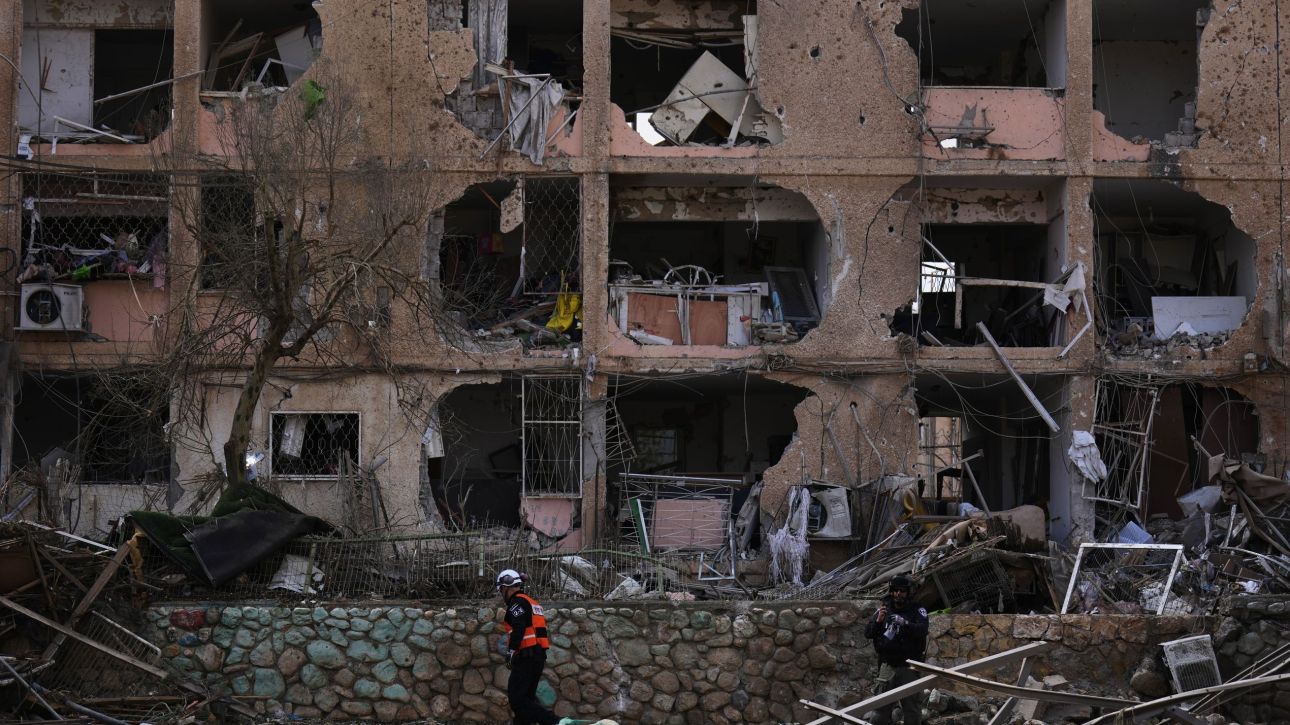 Πόλεμος στο Ιράν: Νέο κύμα επιθέσεων στο Ισραήλ - «Ειρήνη μέσω δύναμης» λέει ο Τραμπ (Liveblog)