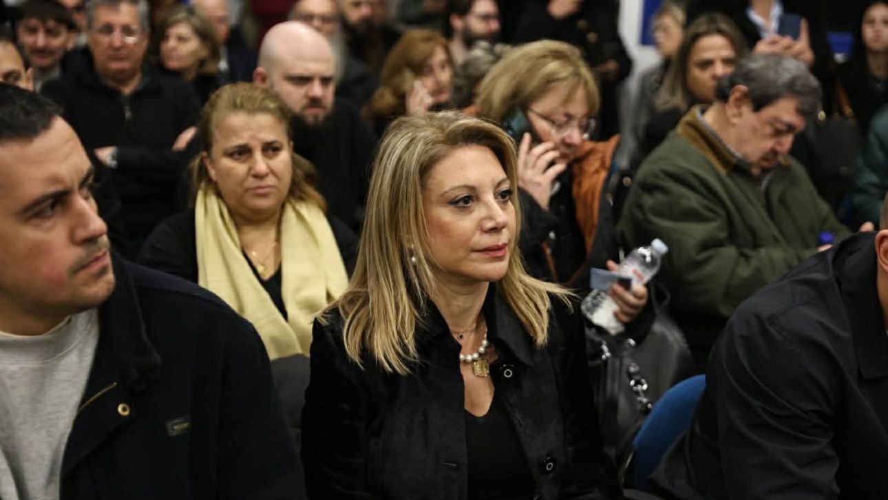 &Kappa;&alpha;&rho;&upsilon;&sigma;&tau;&iota;&alpha;&nu;&omicron;ύ &gamma;&iota;&alpha; &delta;ί&kappa;&eta; &Tau;&epsilon;&mu;&pi;ώ&nu;: Έ&rho;&chi;&omicron;&mu;&alpha;&iota; &mu;&epsilon; &pi;&omicron;&lambda;ύ &chi;&alpha;&mu;&eta;&lambda;έ&sigmaf; &pi;&rho;&omicron;&sigma;&delta;&omicron;&kappa;ί&epsilon;&sigmaf;