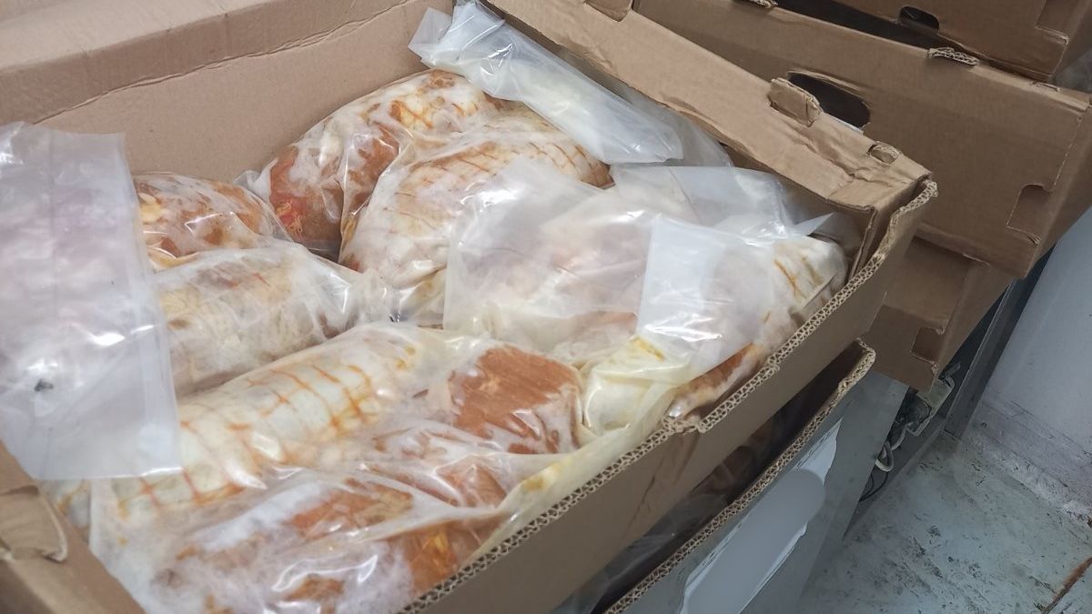 &Kappa;&alpha;&tau;ά&sigma;&chi;&epsilon;&sigma;&eta; 3,5 &tau;ό&nu;&omega;&nu; &alpha;&kappa;&alpha;&tau;ά&lambda;&lambda;&eta;&lambda;&omega;&nu; &kappa;&rho;&epsilon;ά&tau;&omega;&nu; &alpha;&pi;ό &tau;&eta;&nu; &Pi;&epsilon;&rho;&iota;&phi;έ&rho;&epsilon;&iota;&alpha; &Alpha;&tau;&tau;&iota;&kappa;ή&sigmaf; - Έ&lambda;&epsilon;&gamma;&chi;&omicron;&iota; &mu;&epsilon; &epsilon;&iota;&sigma;&alpha;&gamma;&gamma;&epsilon;&lambda;&iota;&kappa;ή &pi;&alpha;&rho;&omicron;&upsilon;&sigma;ί&alpha;