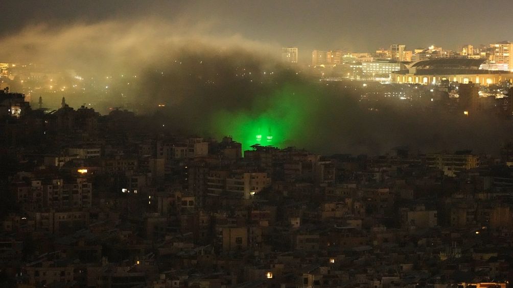 Τραμπ: Μιλάμε με το Ιράν - Επίθεση με drone σε δεξαμενή καυσίμων στο αεροδρόμιο του Κουβέιτ