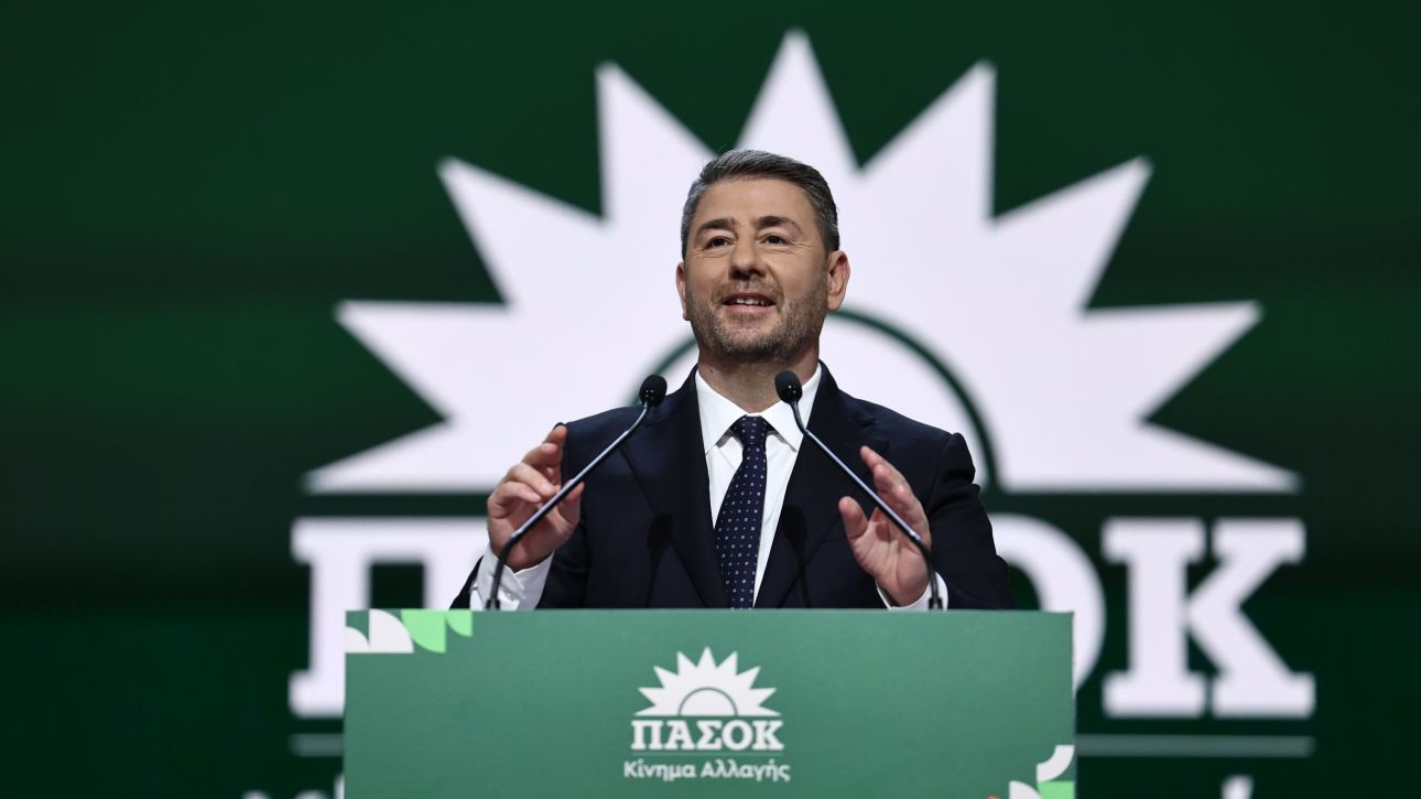 Συνέδριο ΠΑΣΟΚ: Όχι στη ΝΔ από Ανδρουλάκη και... χιλιάδες συνέδρους