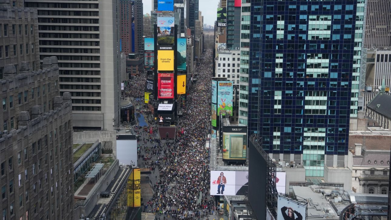 ΗΠΑ: Μαζικές διαδηλώσεις σε ολόκληρη την χώρα ενάντια στις πολιτικές της κυβέρνησης Τραμπ
