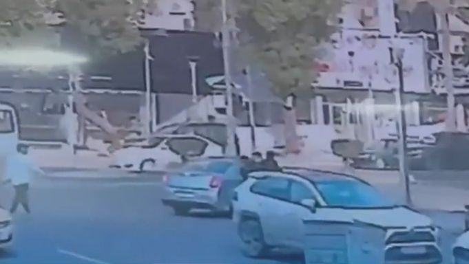 Απελευθερώθηκε η δημοσιογράφος που απήχθη από τη Χεζμπολάχ - Βίντεο με την απαγωγή της στο Ιράκ