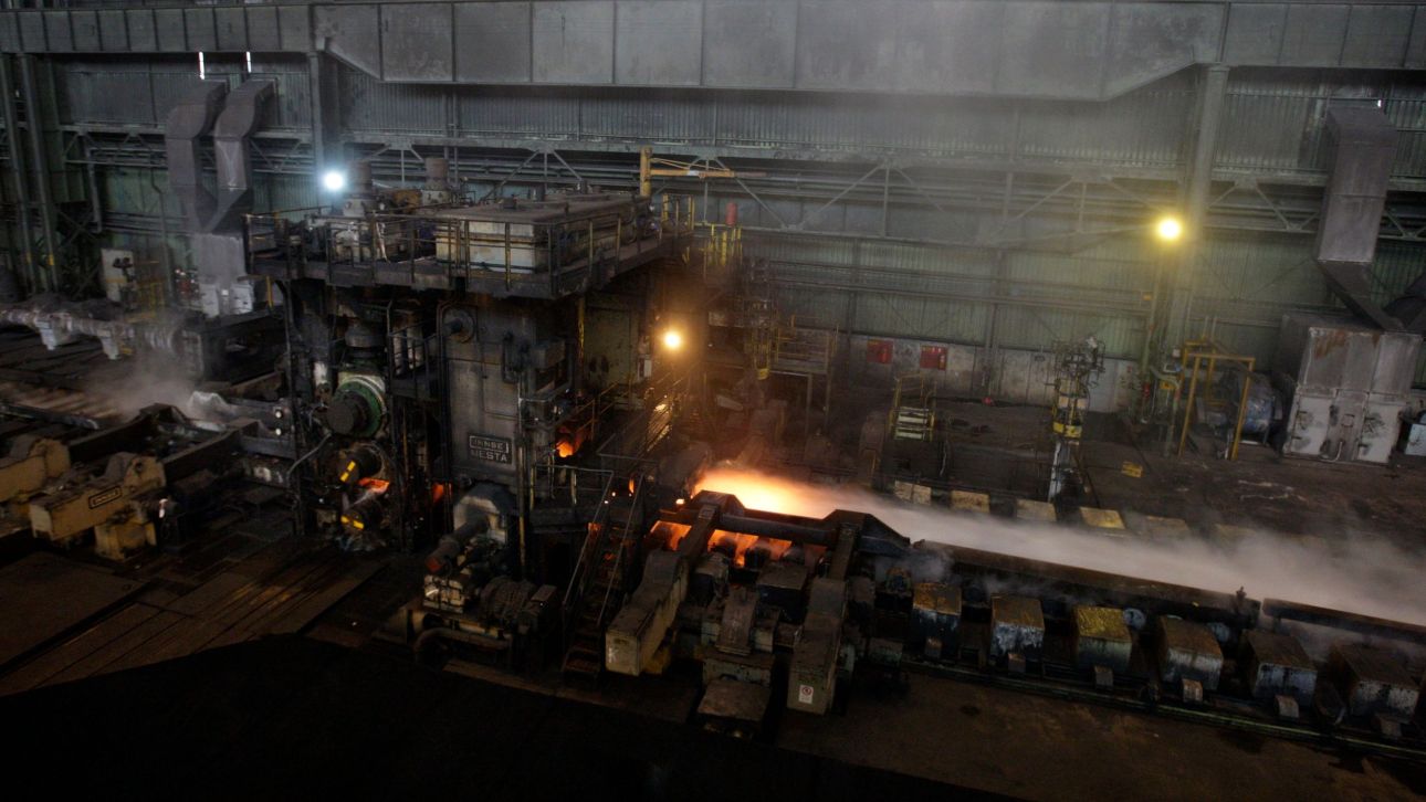 Οι δύο μεγαλύτερες χαλυβουργίες του Ιράν διέκοψαν τη λειτουργία τους μετά από πλήγματα