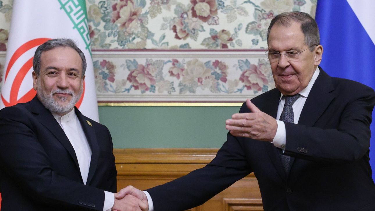 &Tau;&eta;&lambda;&epsilon;&phi;&omega;&nu;&iota;&kappa;ή &epsilon;&pi;&iota;&kappa;&omicron;&iota;&nu;&omega;&nu;ί&alpha; &Lambda;&alpha;&beta;&rho;ό&phi; &kappa;&alpha;&iota; &Alpha;&rho;&alpha;&gamma;&tau;&sigma;ί &gamma;&iota;&alpha; &mu;&epsilon; &tau;&omicron;&nu; &pi;ό&lambda;&epsilon;&mu;&omicron; &sigma;&tau;&eta; &Mu;έ&sigma;&eta; &Alpha;&nu;&alpha;&tau;&omicron;&lambda;ή