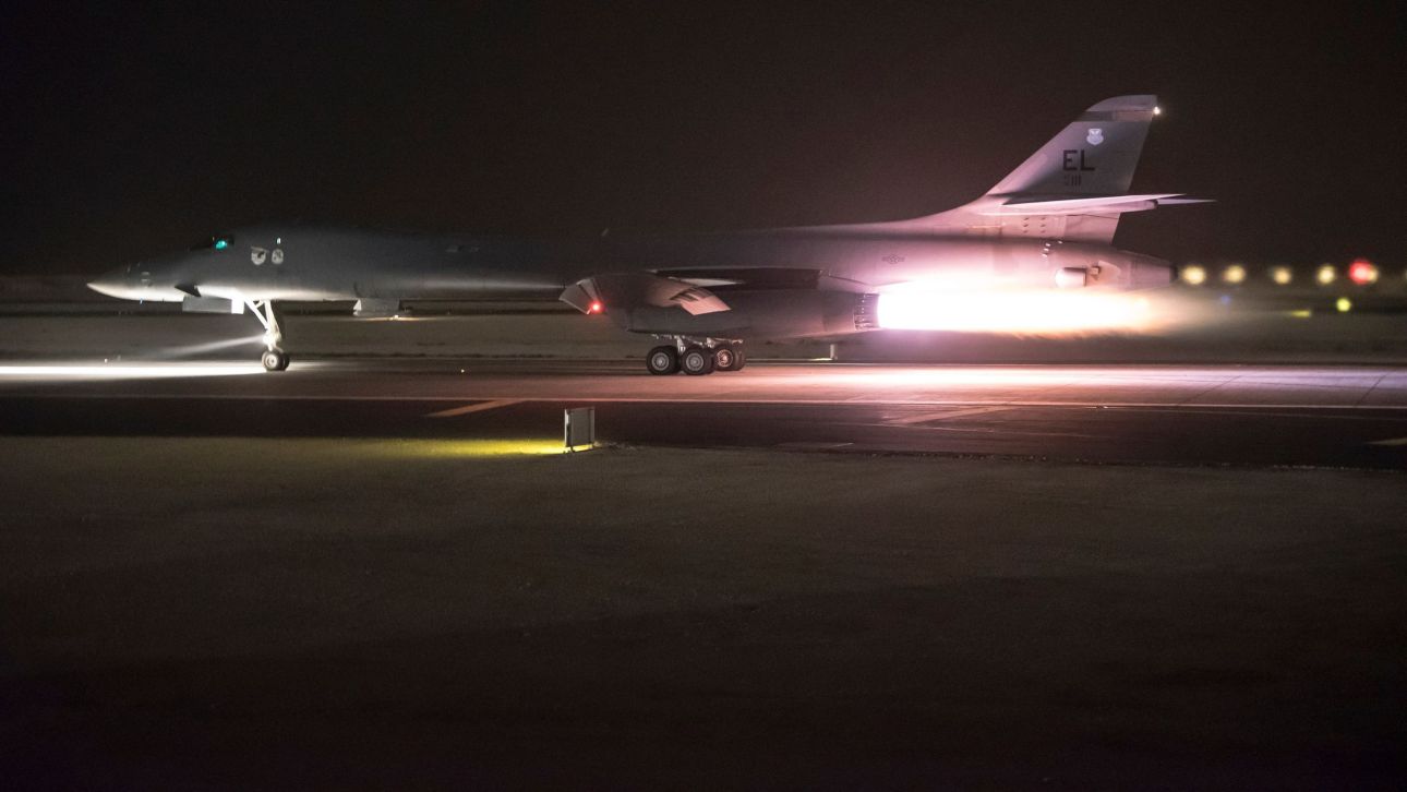 Bloomberg: Οι ΗΠΑ στέλνουν το μεγαλύτερο μέρος των stealth πυραύλων τους στον πόλεμο του Ιράν