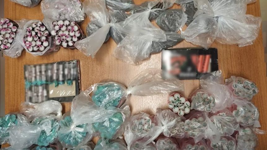 Ανήλικοι διακινούσαν κροτίδες στο Σύνταγμα - Έξι συλλήψεις