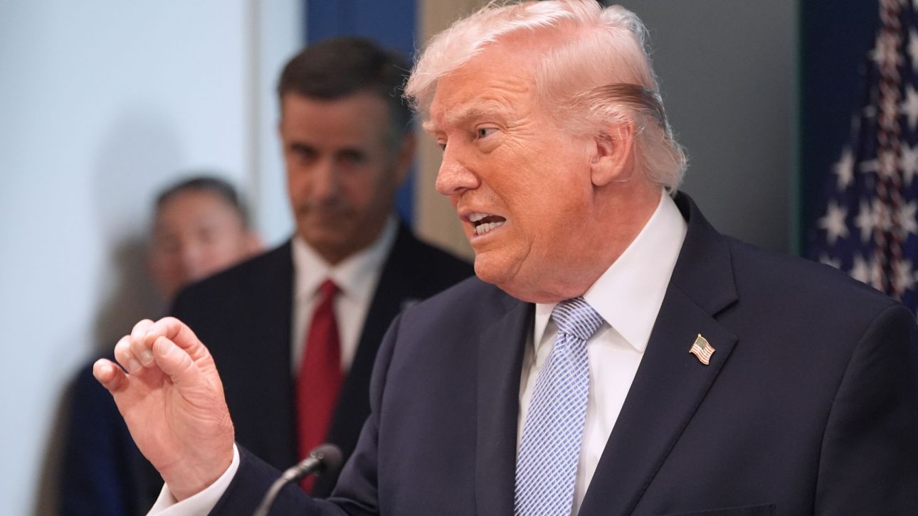 Τραμπ: Μπορούμε να τους τσακίσουμε σε μια νύχτα - Πάνω από 155 αεροπλάνα για τη διάσωση του πιλότου