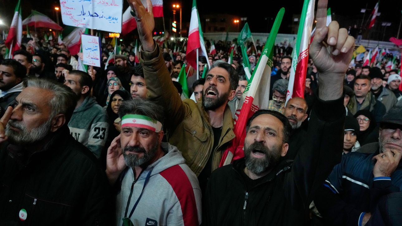 Ιράν: Άρση κυρώσεων, αποζημιώσεις και έλεγχο στα Στενά του Ορμούζ - Οι 10 όροι για ειρήνη με τις ΗΠΑ