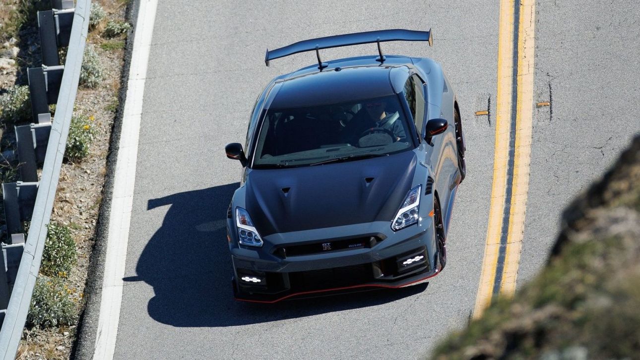 &Omicron; Godzilla, &tau;&omicron; &epsilon;&mu;&beta;&lambda;&eta;&mu;&alpha;&tau;&iota;&kappa;ό Nissan GT-R, &theta;&alpha; &gamma;ί&nu;&epsilon;&iota; &upsilon;&beta;&rho;&iota;&delta;&iota;&kappa;ό